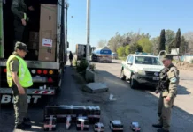 En Zárate: Gendarmería secuestró miles de municiones y tres armas enviadas por encomienda