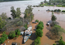 El Niño: el río Paraná sigue creciendo y provoca más evacuaciones y aislamiento de localidades