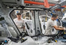 La automotriz Stellantis paraliza sus plantas y adelanta vacaciones